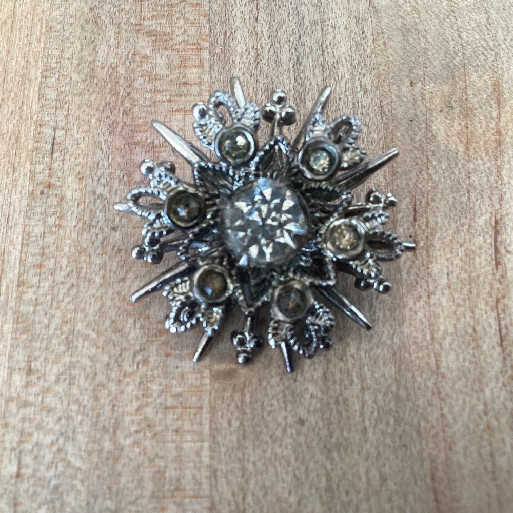 Unmarked Vintage Silver-Tone Crystal Starburst Snowflake Brooch